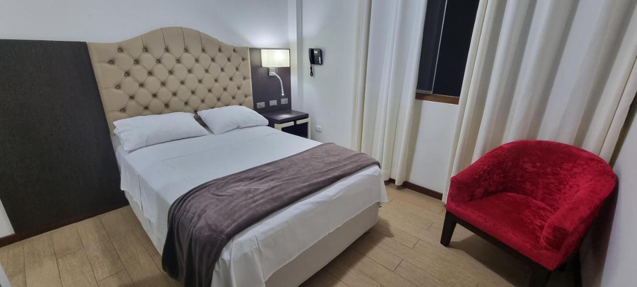 Hotel Imperio Real Trujillo Dış mekan fotoğraf